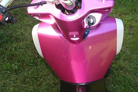 Yamaha Slider ROOST - Solgt! - Der kan man rigtig se farven :b - gammelt billede, der er nu placeret en dødmandsknap i midten. billede 2