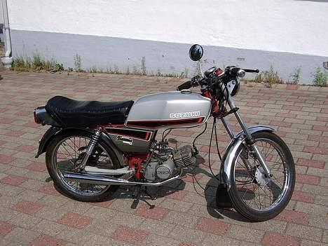 Suzuki dm50 samurai (SOLGT)  - pigerne er vilde med den billede 5