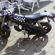 Suzuki Street Magic (solgt)