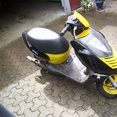 Aprilia Sonic AC 