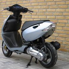 Aprilia Sonic --SOLGT--