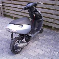 Aprilia Sonic --SOLGT--