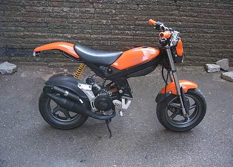 Suzuki Street Magic SOLGT billede 1