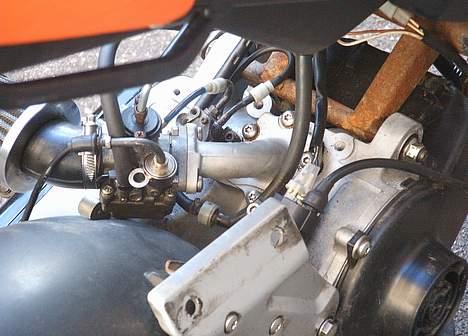 Suzuki Street Magic SOLGT - Easy! det er blevet malet sort! (stellet) billede 9