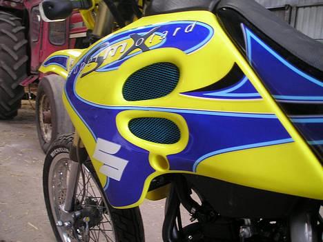 Suzuki SMX *Solgt* - Her er det blå grill gitter.... billede 3