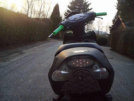 Aprilia Sonic Solgt til Lars K.  - det er så røven på svinet billede 9