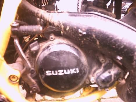 Suzuki RMX - Tjah... Den er lidt beskidt men hva sewan! billede 5