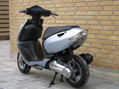 Aprilia Sonic --SOLGT-- billede 1