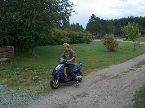 Aprilia sonic gp 9370 billede 2