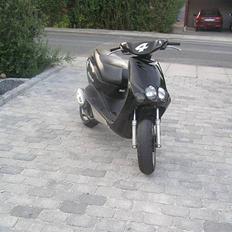 Yamaha Neos (SOLGT)