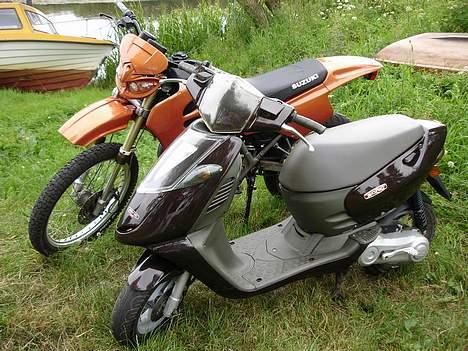 Aprilia Sonic [SOLGT] :'/ - min sonic, og en vens rmx billede 8