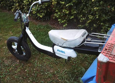 Suzuki Fz50 ***Solgt*** - 08/07-06 billede 3