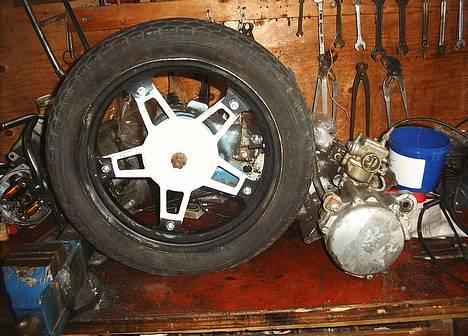 Suzuki Fz50 ***Solgt*** - 08/07-06 billede 10