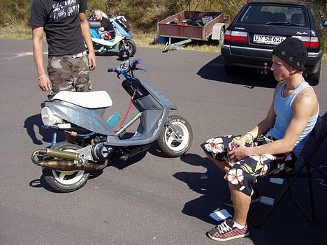 Yamaha Jog Evo - | Malossi Evo | - hehe ser sku lidt fjollet ud der på.. det må i sku tag med billede 19