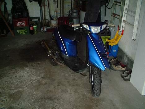 Yamaha Jog AS "Lulu" // BYTTET - Lulu står og kigger på det halv dårlige vejr billede 6