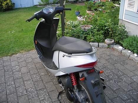 Suzuki Estilete  "SOLGT" ! billede 6