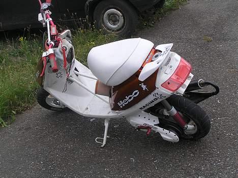 Yamaha Jog-LC~19,02 HK (STJÅLET) - DHS 2006 billede 5