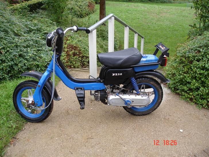 Suzuki Fz50 SOLGT - The Fz50 (nymalet) billede 1