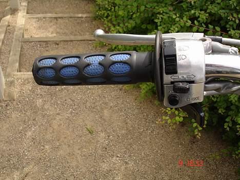 Suzuki Fz50 SOLGT - Style grip! billede 3