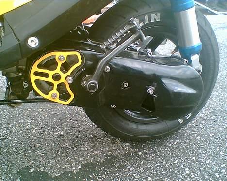 Yamaha Jog LC (Solgt) - Dhs 2006 billede 5