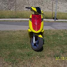 Aprilia Sonic Solgt.