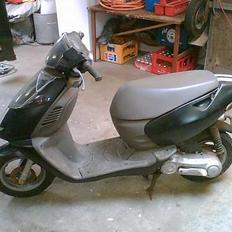 Aprilia Sonic - *Projekt* SOLGT