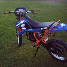 Suzuki Rmx
