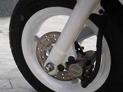 Yamaha Jog FS Perlemor - Stage6 Kaliber billede 11