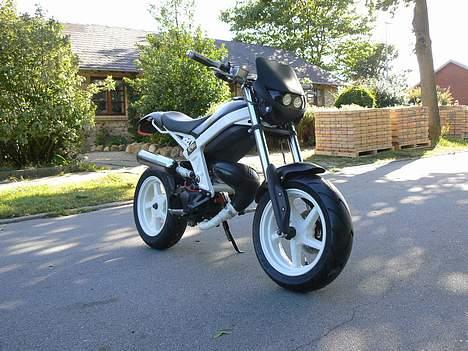 Suzuki Street Magic billede 2