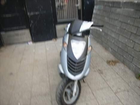 Aprilia sonic billede 2