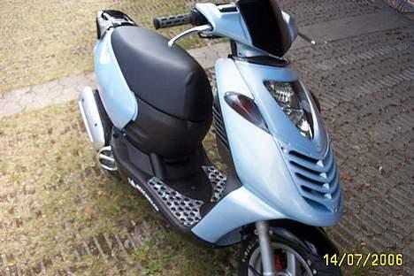 Aprilia Sonic GP - SOLGT billede 5