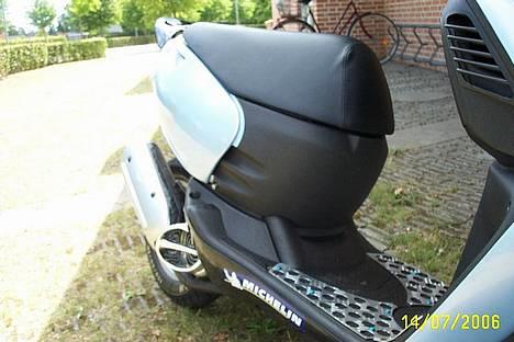 Aprilia Sonic GP - SOLGT billede 9