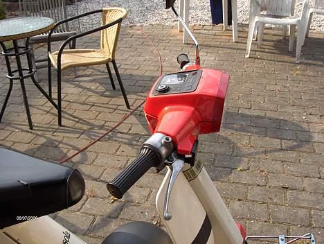 Yamaha Passola SA50 SOLGT - Styret og lidt af sædet. billede 7