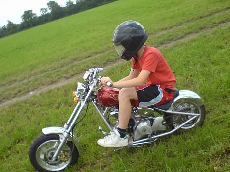 Kawasaki Yamaha, Honda ,Piaggo Osv - Min FEDE Chopper Rød tank Grå Sutter billede 7