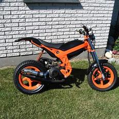 Suzuki STREET MAGIC SOLGT