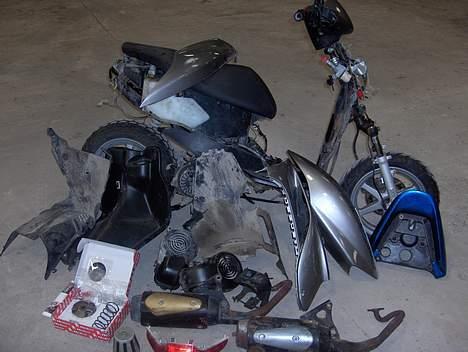Yamaha jog r  $solgt$ billede 2