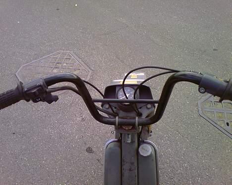 Vespa Super Bravo - Speedometeret kører rundt fordi den kører så stærkt...   Hehe :p billede 12