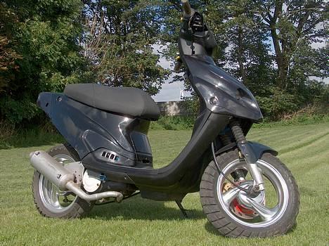 PGO hot 50 [ BYTTET ] - Min nice scooter =) billede 1