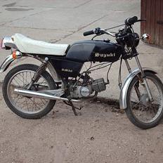 Suzuki DM50