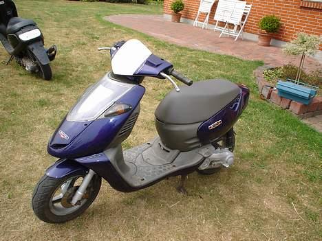 Aprilia Sonic billede 2