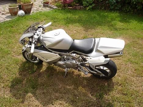 MiniBike Yamaha R6 *byttet* billede 3