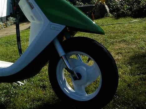 Yamaha Jog fs [Solgt]  - Kan man se den hvide maling på forgaffel og fælg billede 11