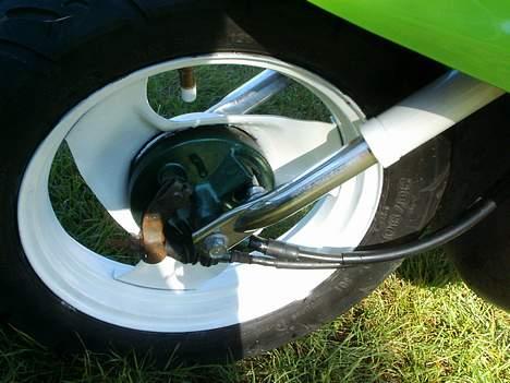 Yamaha Jog fs [Solgt]  - den grønne farve på tromlen er malet med en pensel, det tog lidt tid (men det er jo flot) billede 12