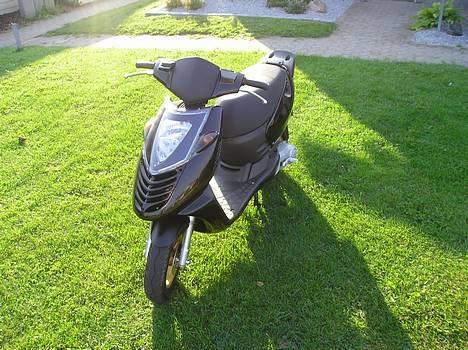 Aprilia Sonic SOLGT - Klistermærkene er pilet af ;) billede 1