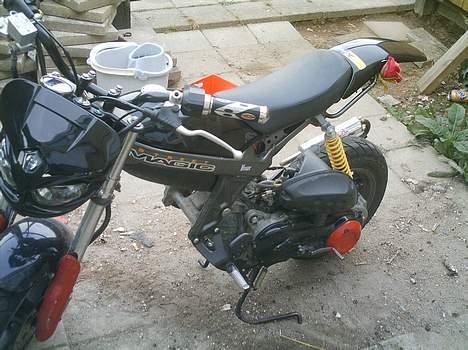 Suzuki street magic(solgt) billede 5