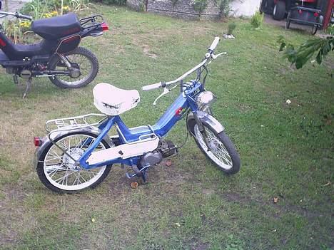 Puch Maxi K >>Solgt<< 1500kr - før den blev renovert og malet billede 1