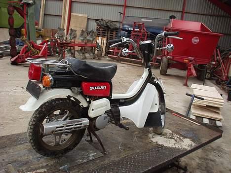 Suzuki FZ 50 - Jeg skal snart ha malet det røde. billede 4