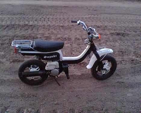 Suzuki Fz 50 >> solgt<Savner dig billede 3