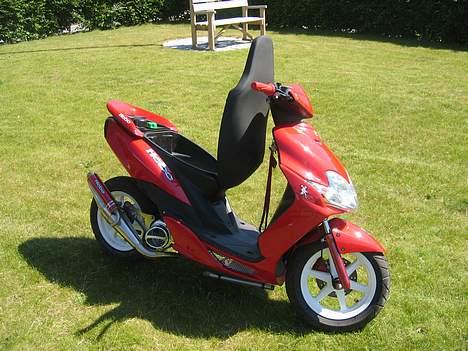 Yamaha Jog R - TIL SALG - Den blærer sig ;b <3 billede 2