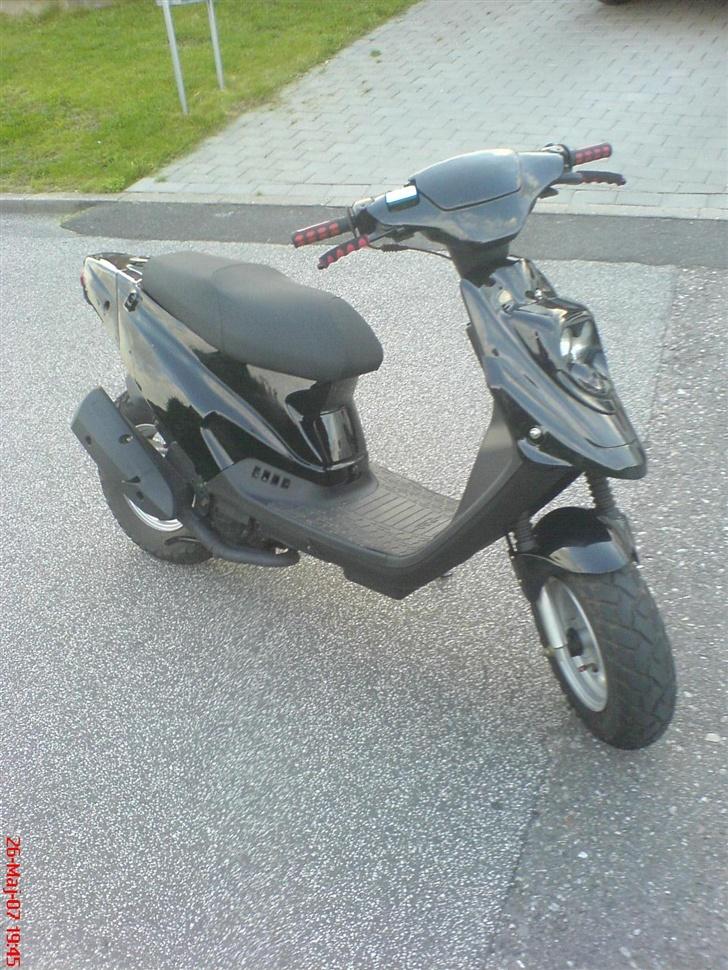 PGO Hot50 - SOLGT billede 2